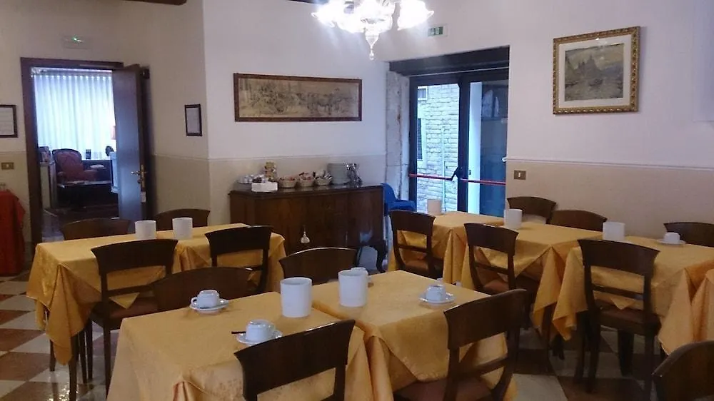 Hotel Tivoli Venice