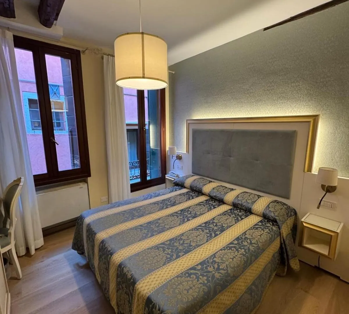 **  Hotel Tivoli Venice Italy